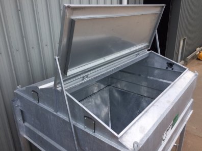 Condon 8 Ton feed bin