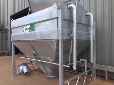 Condon 8 Ton feed bin