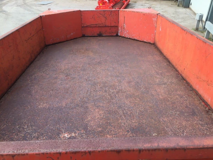 D W Tomlin high lift 3500kg trailer