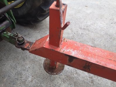 D W Tomlin high lift 3500kg trailer