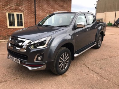 Isuzu D-Max V Cross twin cab pickup