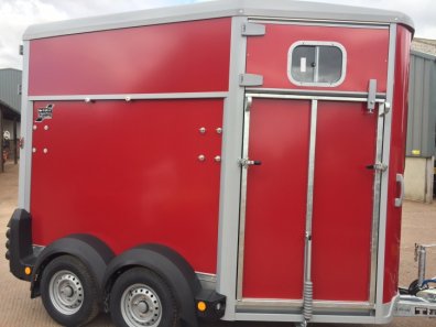 Ifor Williams HB 506 horse box