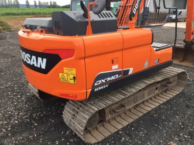 Doosan DX 140 LC Series V