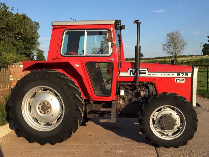 Massey Ferguson 575