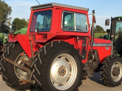 Massey Ferguson 575