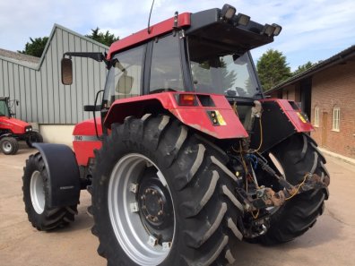 Case 5140 Plus