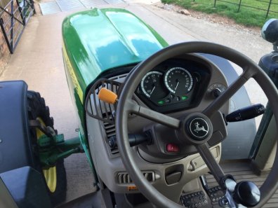 John Deere 7530