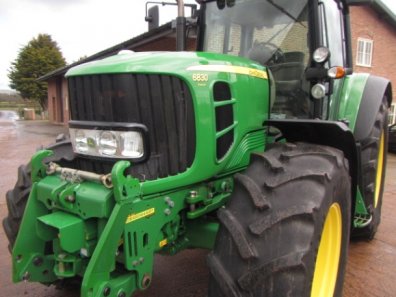 John Deere 6830