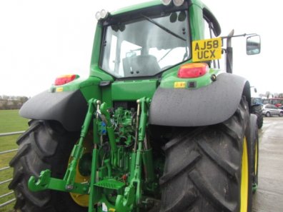 John Deere 6830