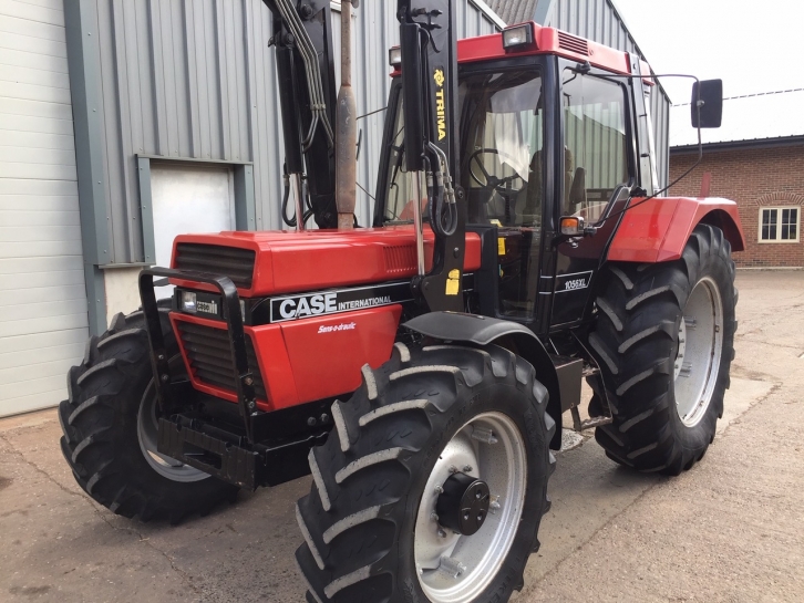 Case International 1056XL