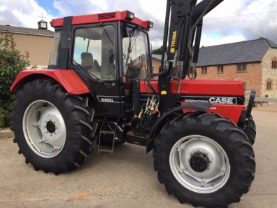 Case International 1056XL