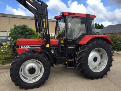 Case International 1056XL