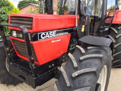 Case International 1056XL
