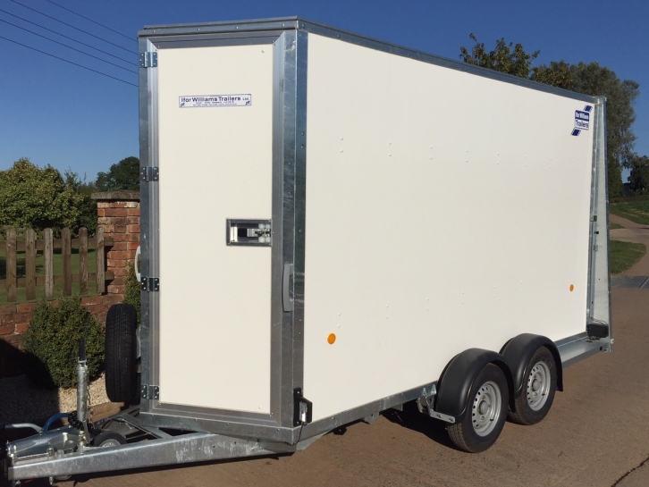 Ifor Williams BV125X7 box trailer