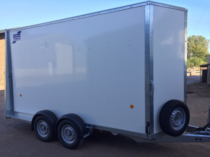 Ifor Williams BV125X7 box trailer