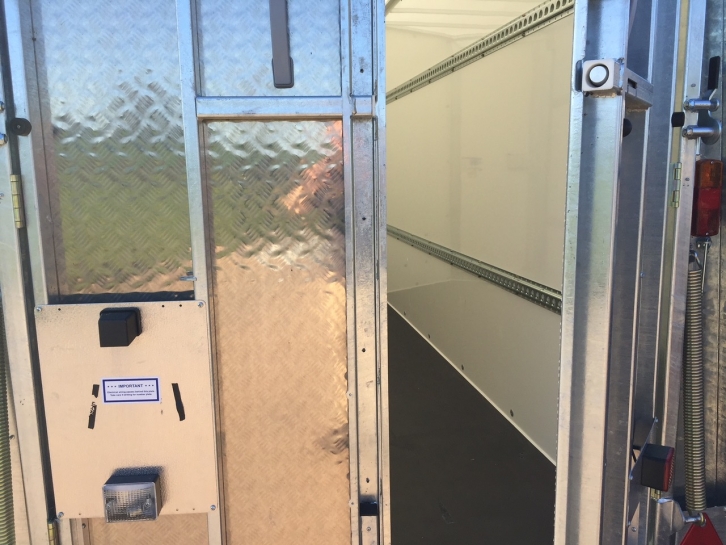 Ifor Williams BV125X7 box trailer