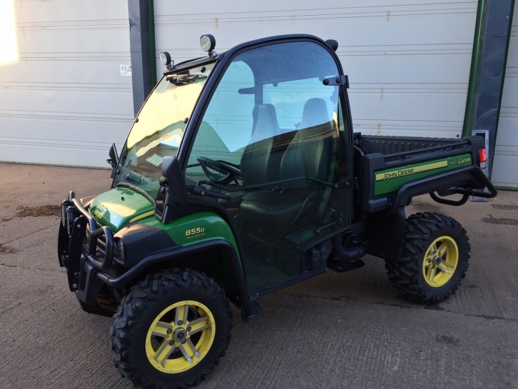 John Deere 855D XUV Gator