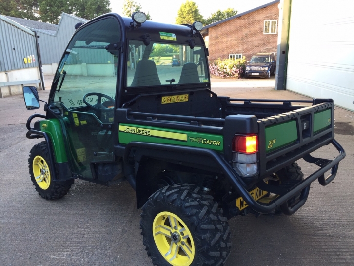 John Deere 855D XUV Gator