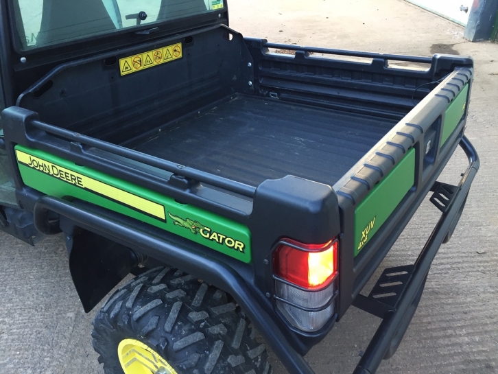 John Deere 855D XUV Gator