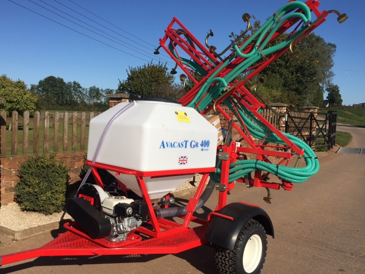 Techneat Avacast Trailed GR400 applicator
