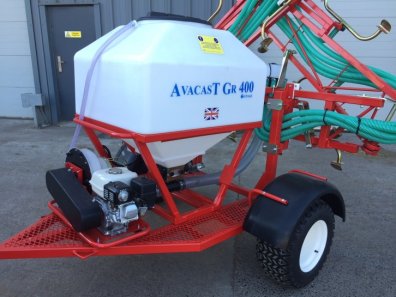 Techneat Avacast Trailed GR400 applicator