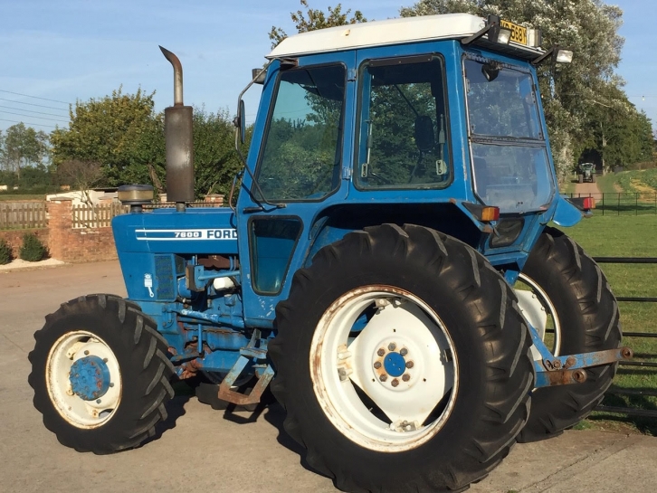 Ford 7600