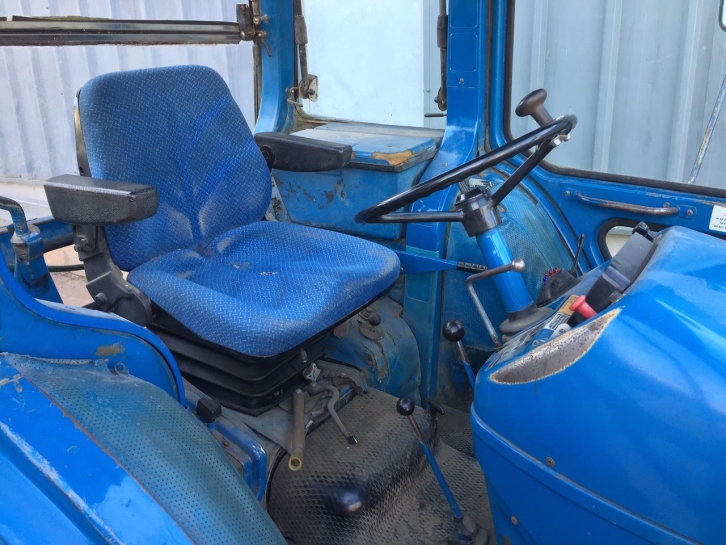 Ford 7600