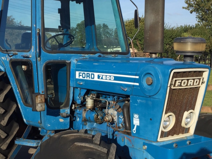 Ford 7600