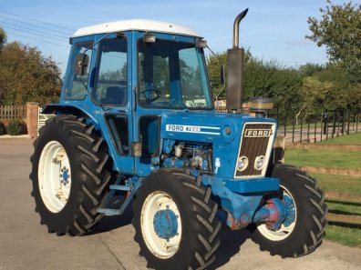 Ford 7600