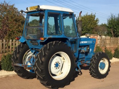 Ford 7600