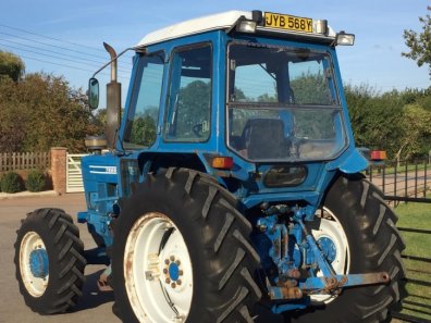 Ford 7600
