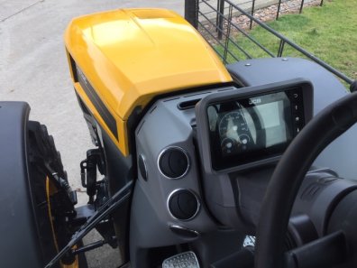 JCB 4220