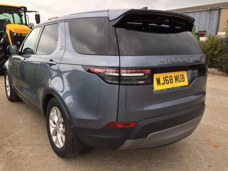 Land Rover Discovery Commercial TD6