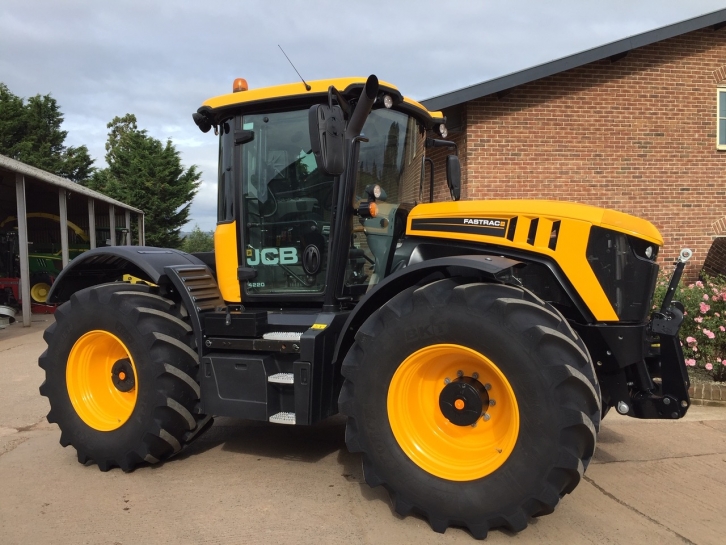 JCB 4220