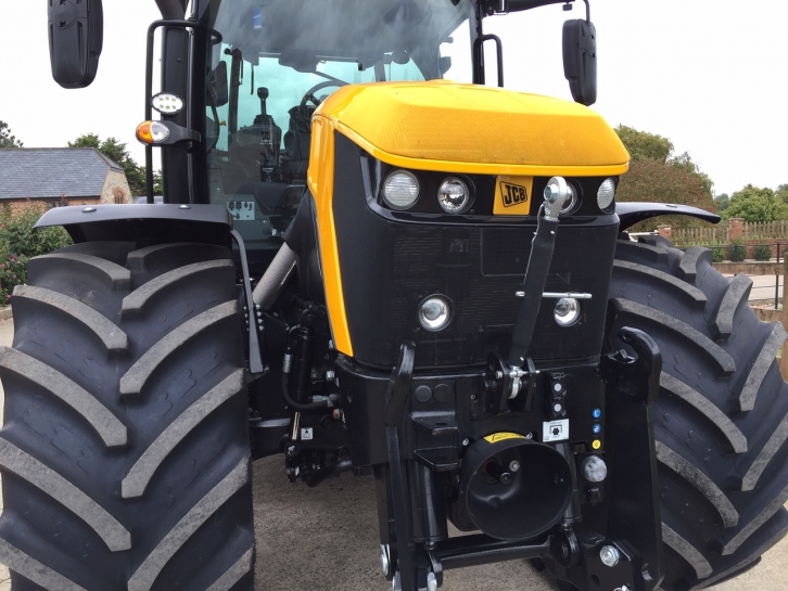 JCB 4220