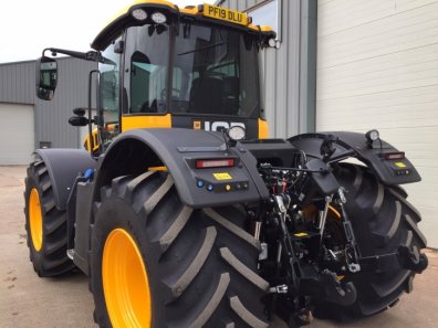 JCB 4220