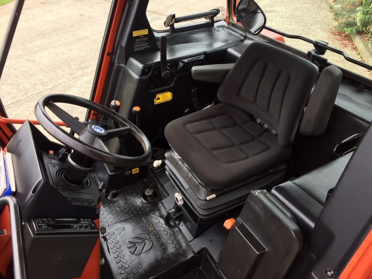 New Holland 110-90