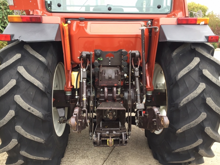 New Holland 110-90