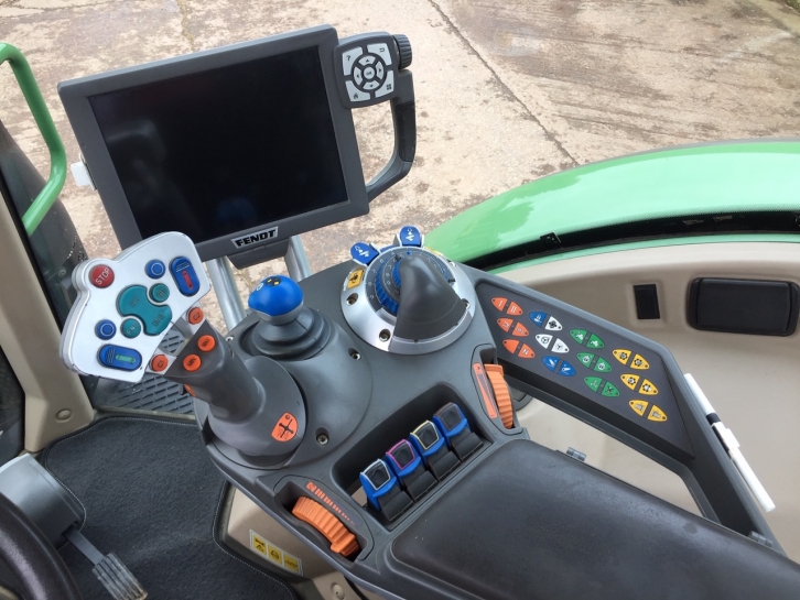 Fendt 724 Profi-Plus