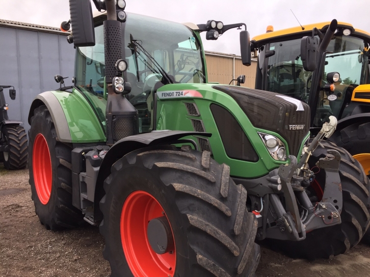 Fendt 724 Profi-Plus