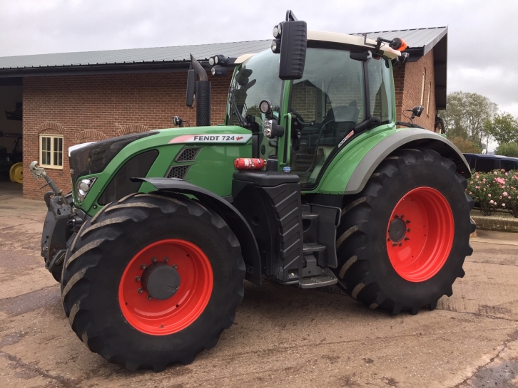 Fendt 724 Profi-Plus