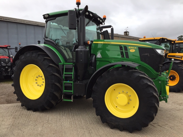 John Deere 6250R