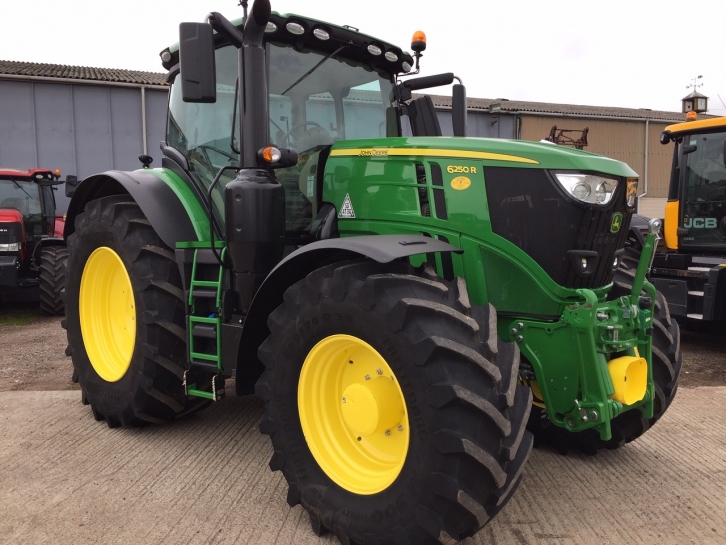 John Deere 6250R