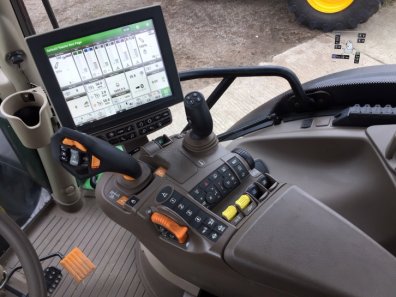 John Deere 6250R