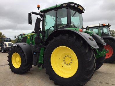 John Deere 6250R