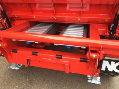 NC 616 16 Ton dump trailer