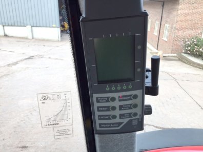 Massey Ferguson 8220