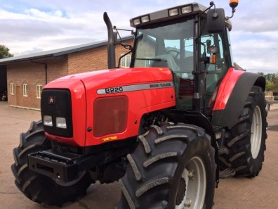 Massey Ferguson 8220