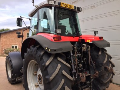Massey Ferguson 8220