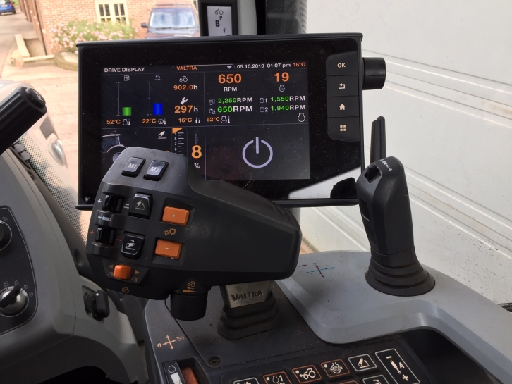 Valtra T174 Versu